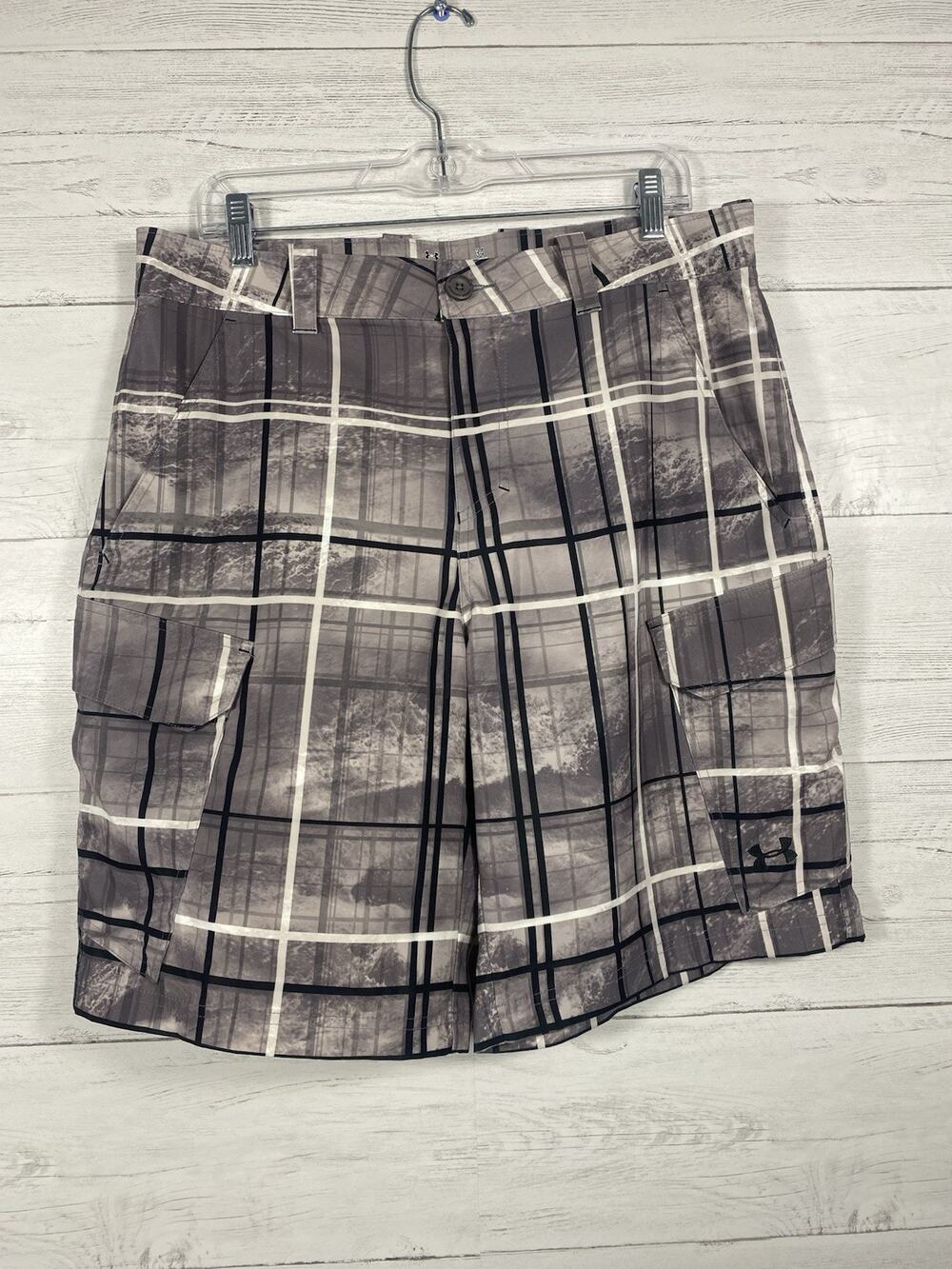 Under Armour Golf Shorts Men's Size 34 Beige Plaid Loose Fit Heat Gear